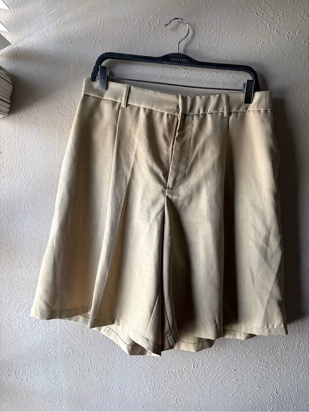 Light Beige Pleated High-Waist Bermuda Shorts